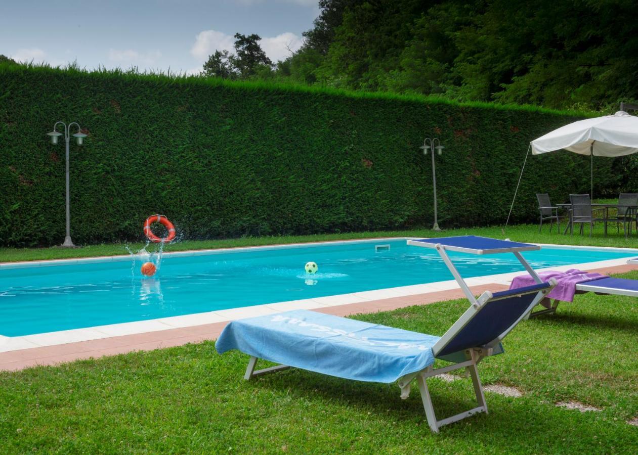 Agriturismo Tenuta Adamo Lucca Buitenkant foto